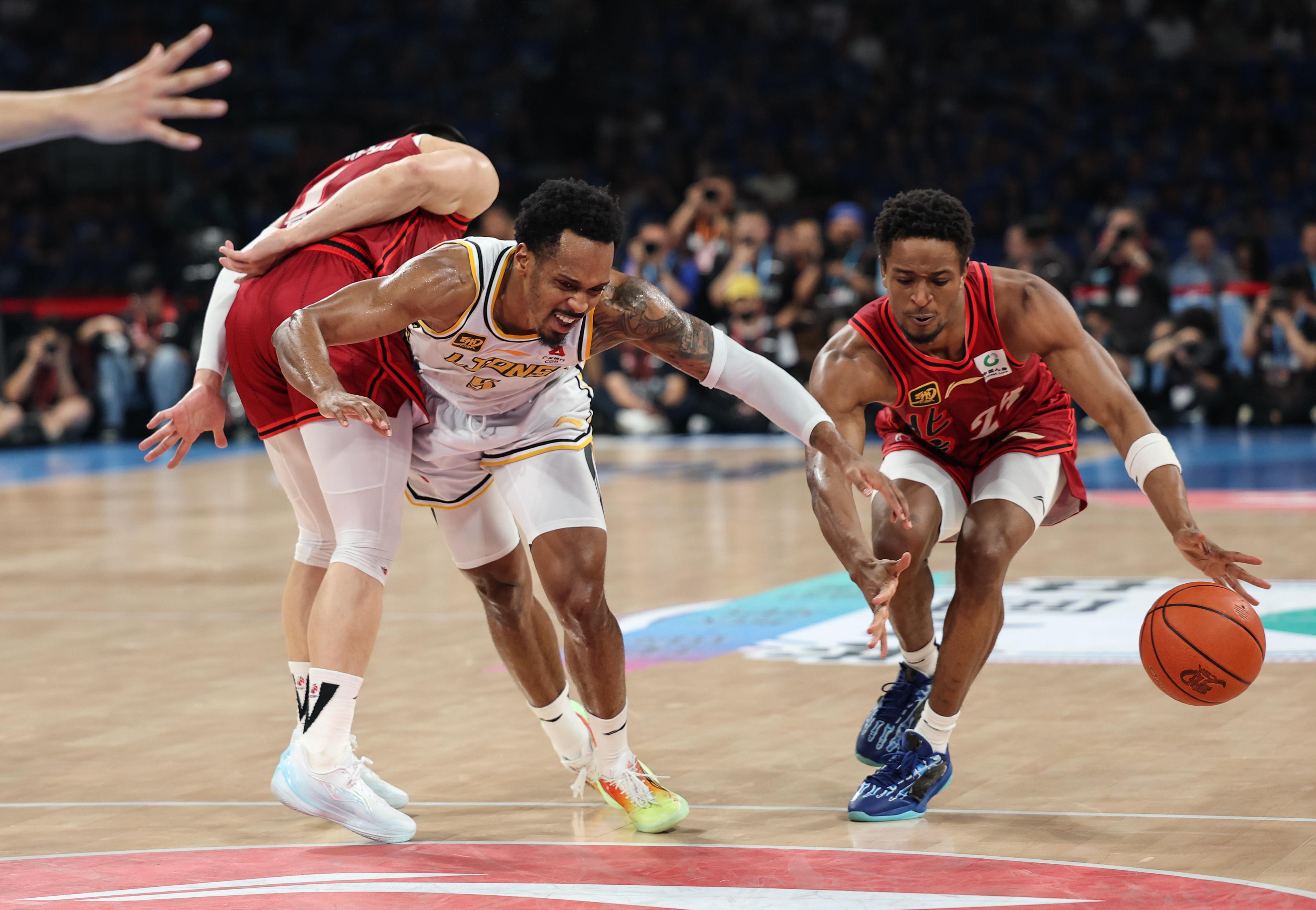 巴黎圣日耳曼冲刺阶段刷新队史纪录，志在CBA常规赛名次提升，底气十足，身体对抗强度拉满(巴黎圣日耳曼足球俱乐部官网)-开云app下载