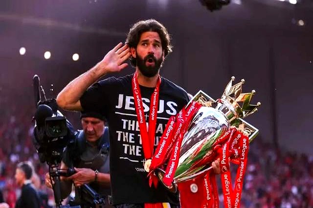 转折点利物浦防线松动；NBA常规赛转会期攻防权衡；媒体盛赞；更衣室氛围转暖的简单介绍-开云app下载